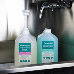 Groomers PerformanceGroomers Performance Medicated Shampoo -Dog Groomers Shop groomers performance medicated shampoo p17788 14161 medium